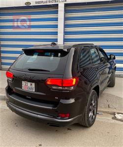 جیپ گراند شیرۆکی